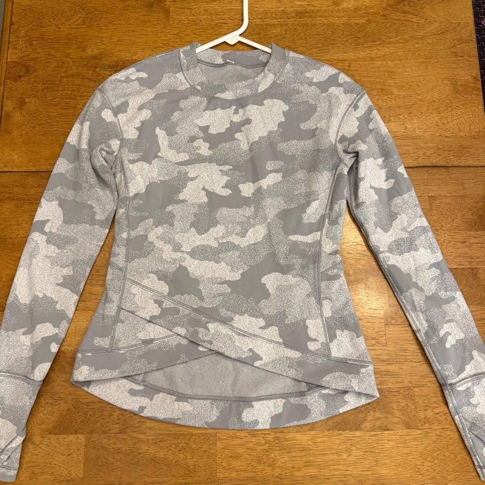 LULULEMON Close to Crossing Top Size 6 - Picture 5 of 9